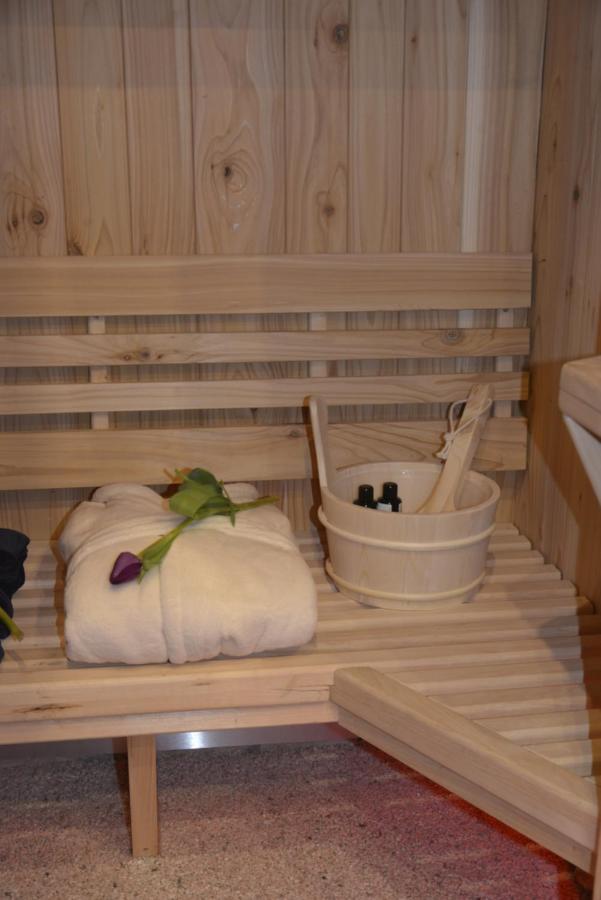 Eifel Kate, Relaxen Mit Sauna Und Whirlpool Dahlem  Luaran gambar