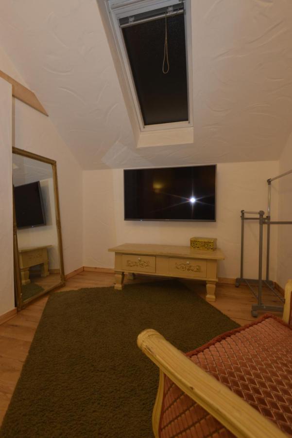 Eifel Kate, Relaxen Mit Sauna Und Whirlpool Dahlem  Luaran gambar